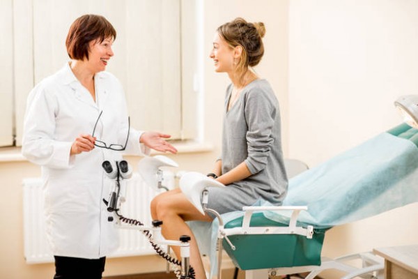 Khám phụ khoa là khám những gì? Quy trình thực hiện